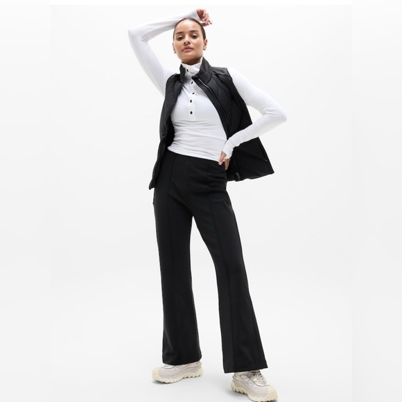 NWT Athleta Glacier Bootcut Black Pants Size 8/P - Picture 1 of 9